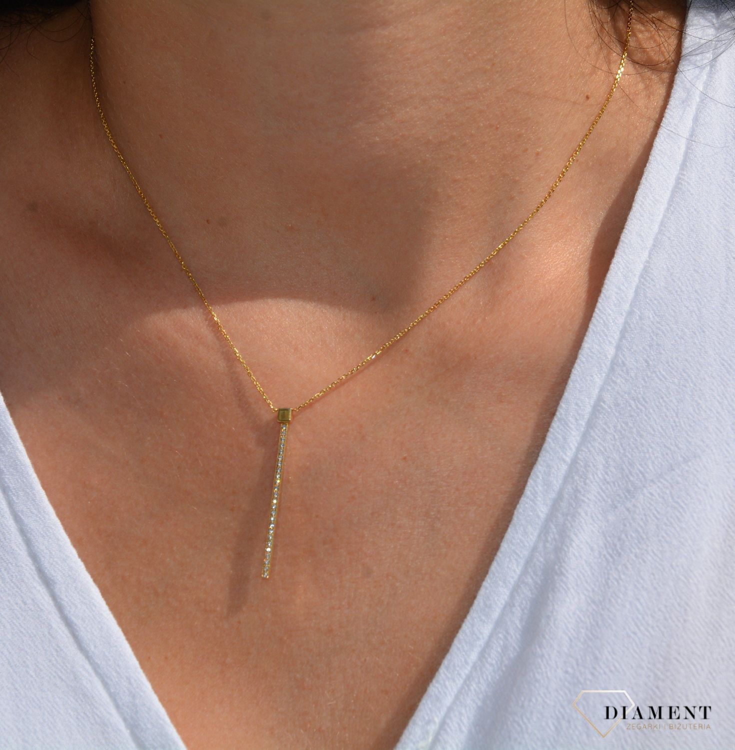 Złoty naszyjnik celebrytka 585 patyczek ozdobiony cyrkonią.jpg